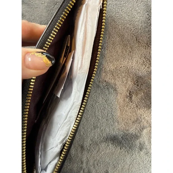 Coach Black Pebbled Leather Wristlet Pouch Small Bag Gold Logo is